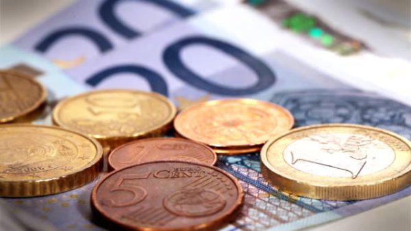 Euro Strong Weakening PMIs ECB Rate Decision