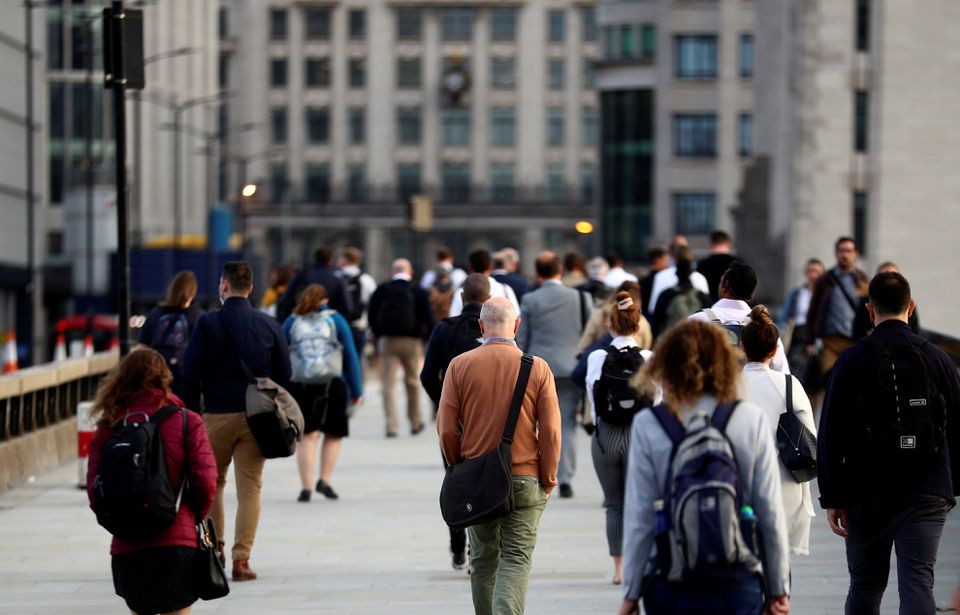 UK July Jobs Report Strong, August Payrolls Weak