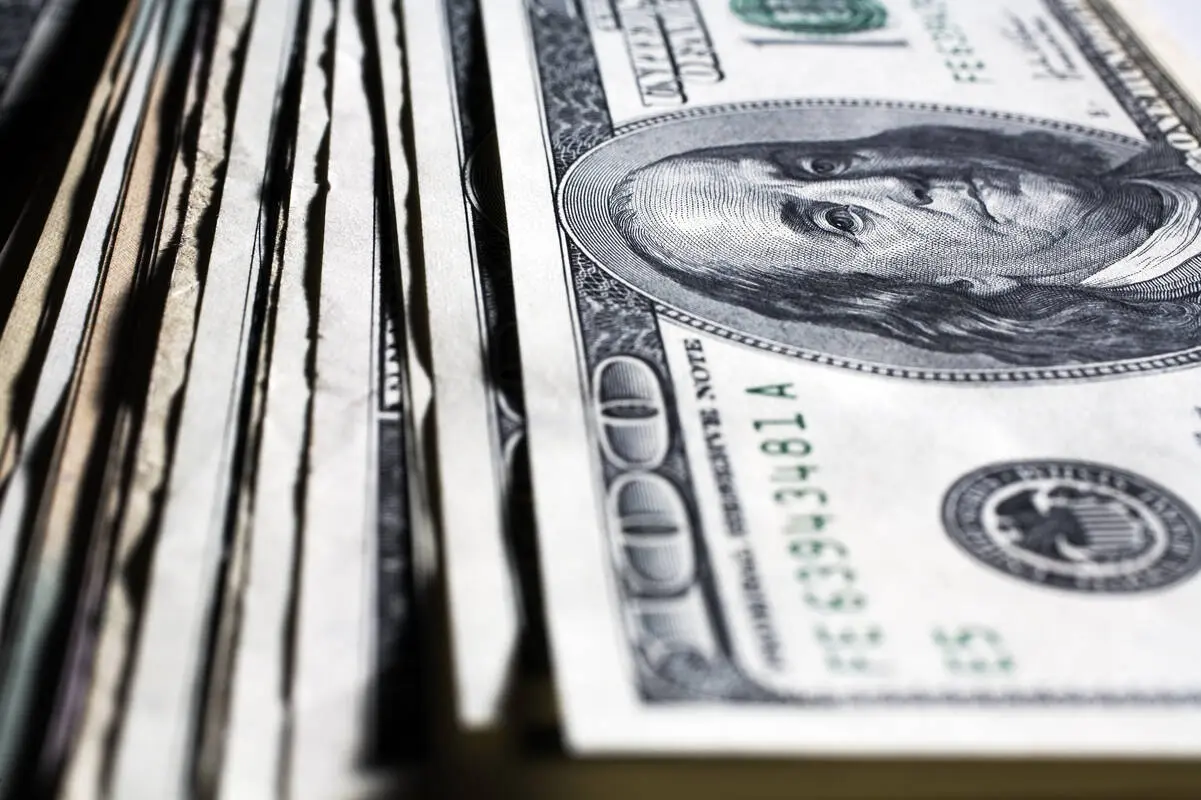 Trade Uncertainty Drives Dollar Index Up, Sentiment Down