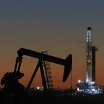 Oil Tops $100 as Iran Conflict Rattles Markets